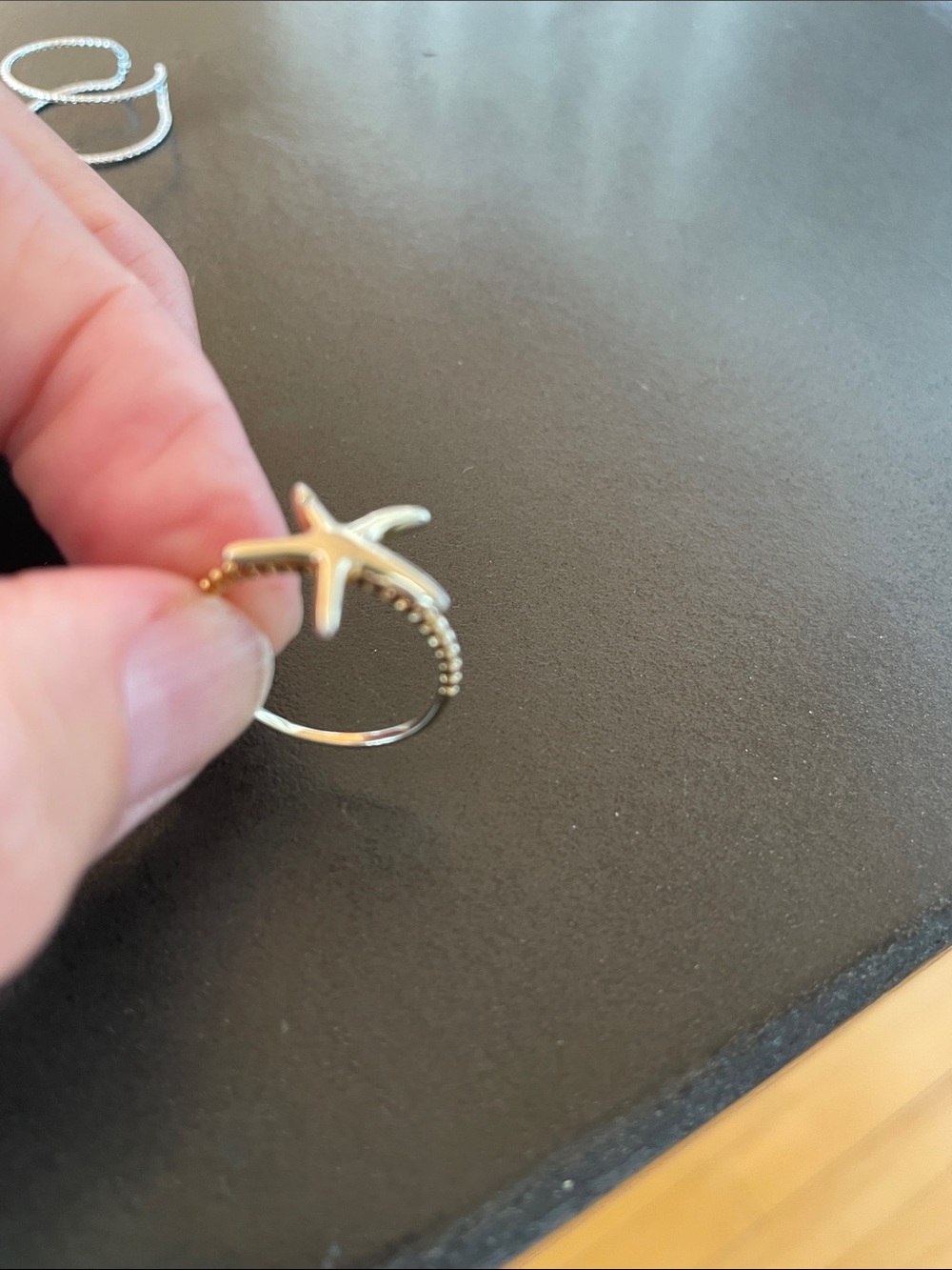 SET OF 4 RINGS Gold Starfish and Knot Stackable Rings & 2 Double Silver Rings - Picture 3 of 5
